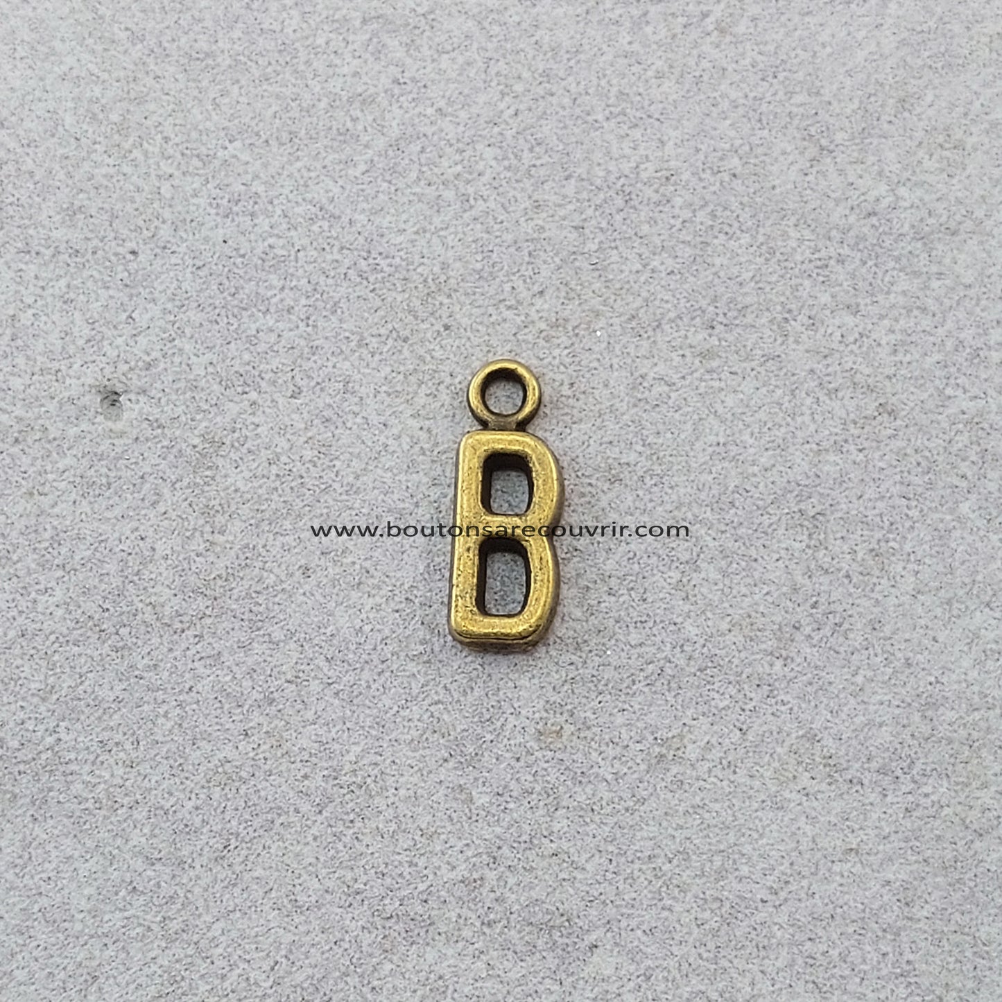 ALPHABET | Lettre bronze antique
