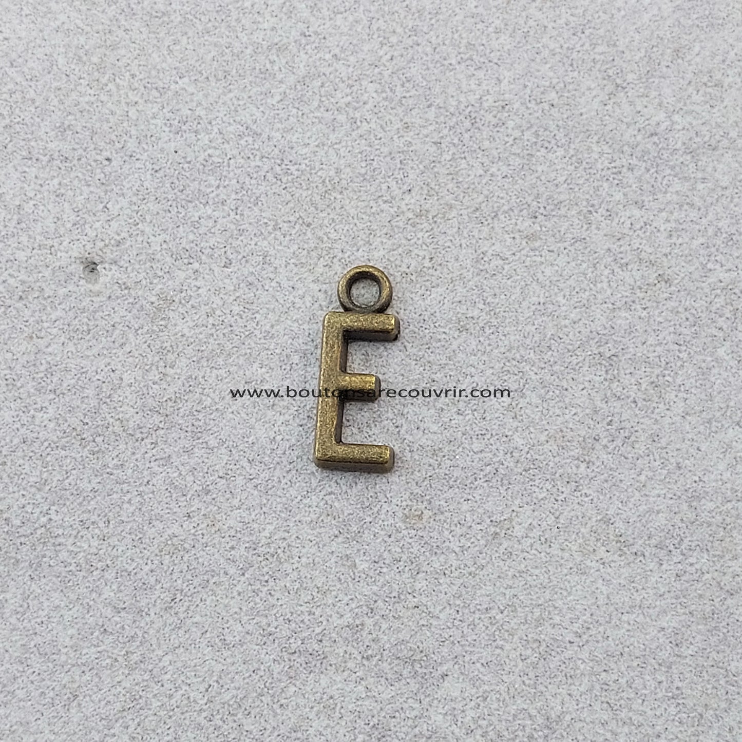 ALPHABET | Lettre bronze antique