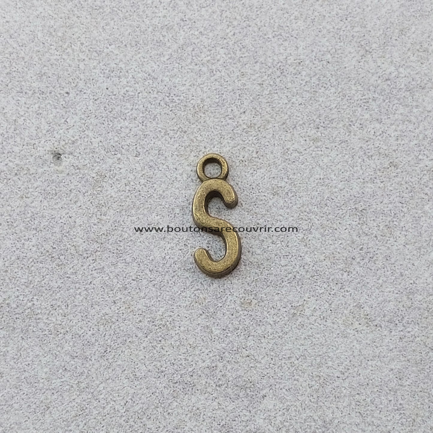 ALPHABET | Lettre bronze antique