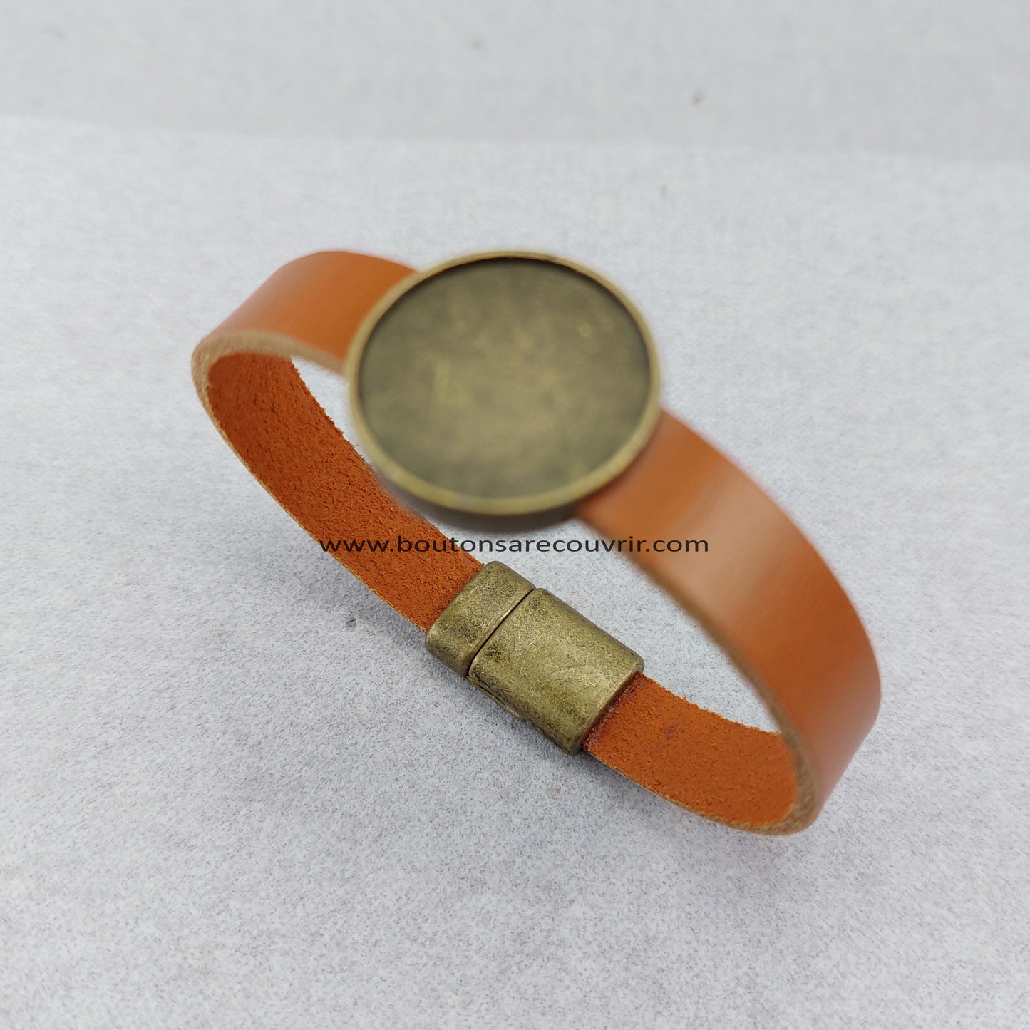 Bracelet bouton à recouvrir