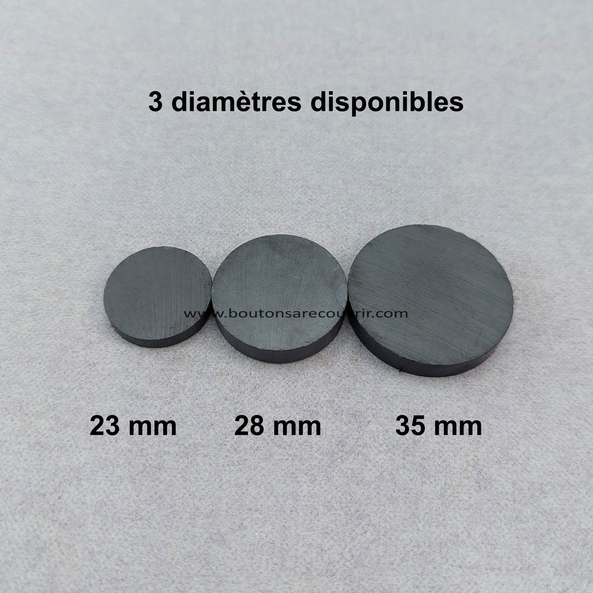 Bouton à recouvrir dos aimanté