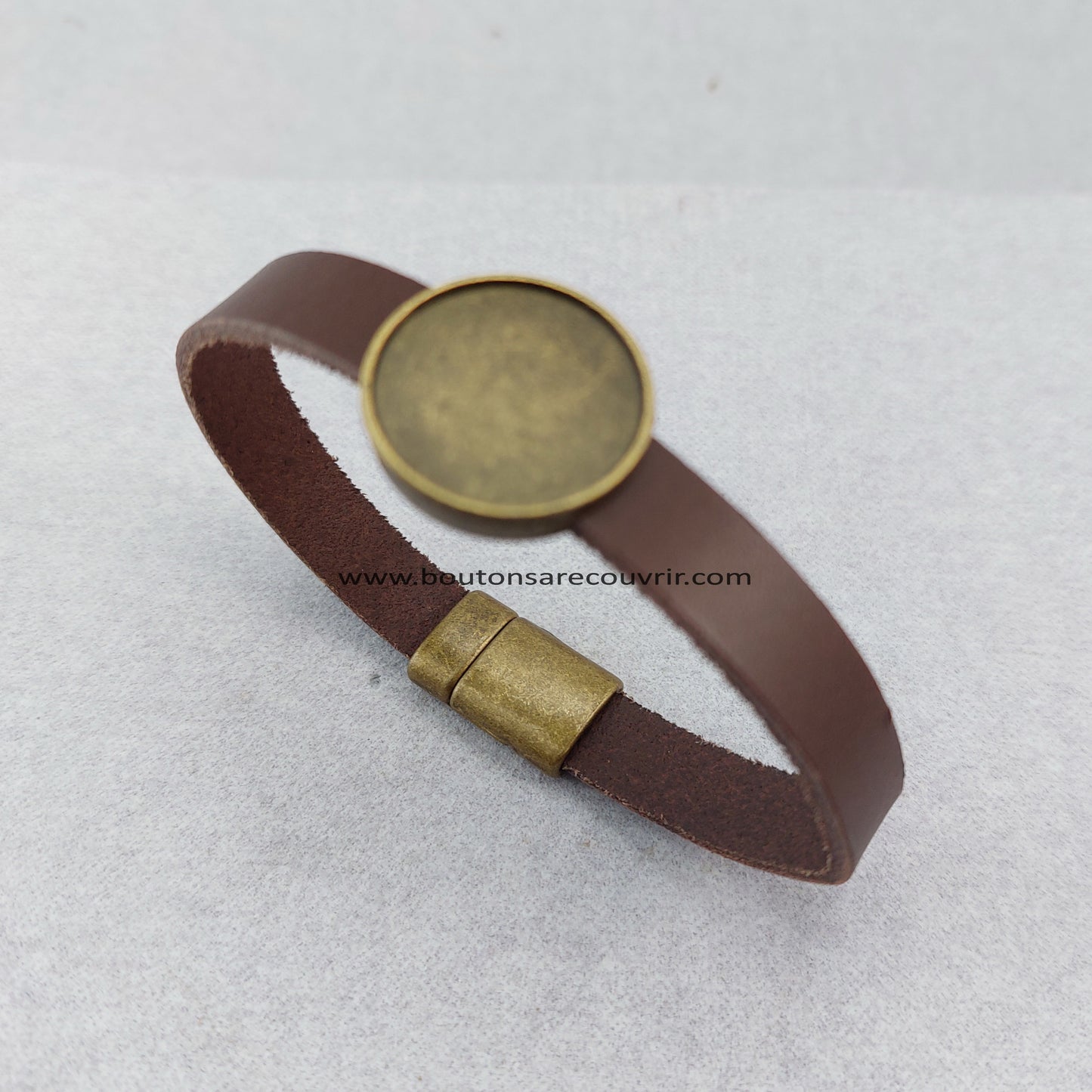 LEATHER | Chocolate leather strap
