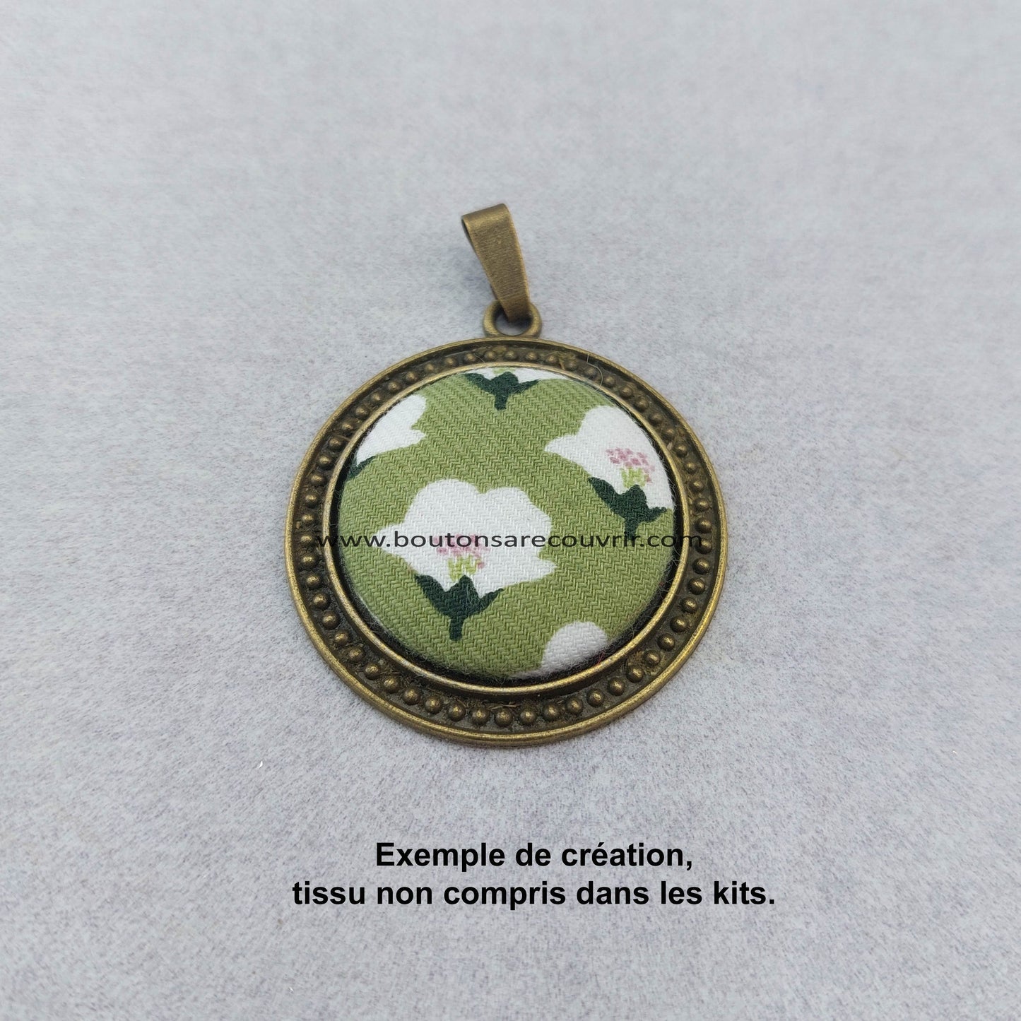 Exemple de création pendentif bouton à recouvrir