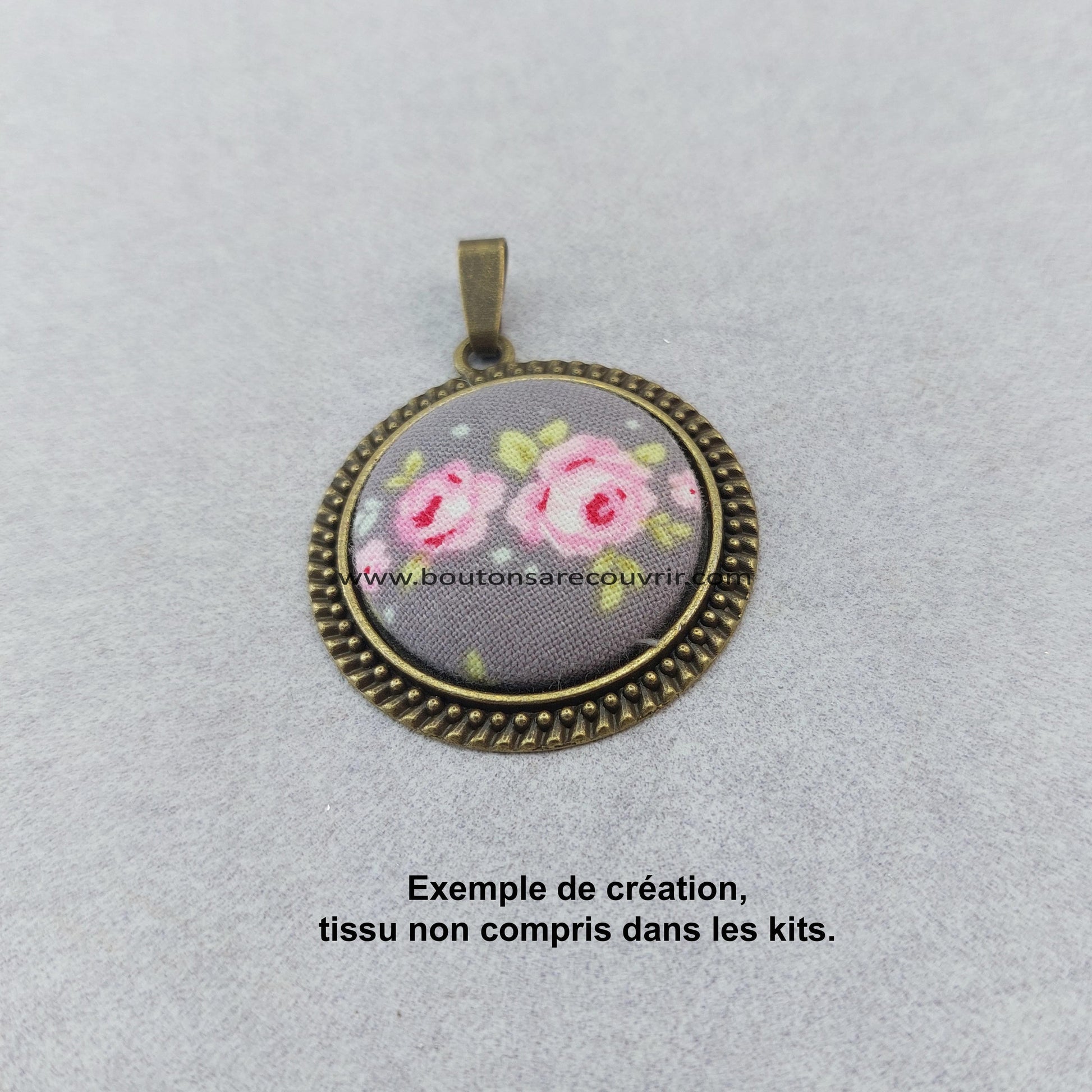 Création pendentif boutons à recouvrir