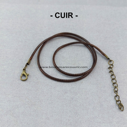 Collier en cuir - cordon de cuir - bouton à recouvrir