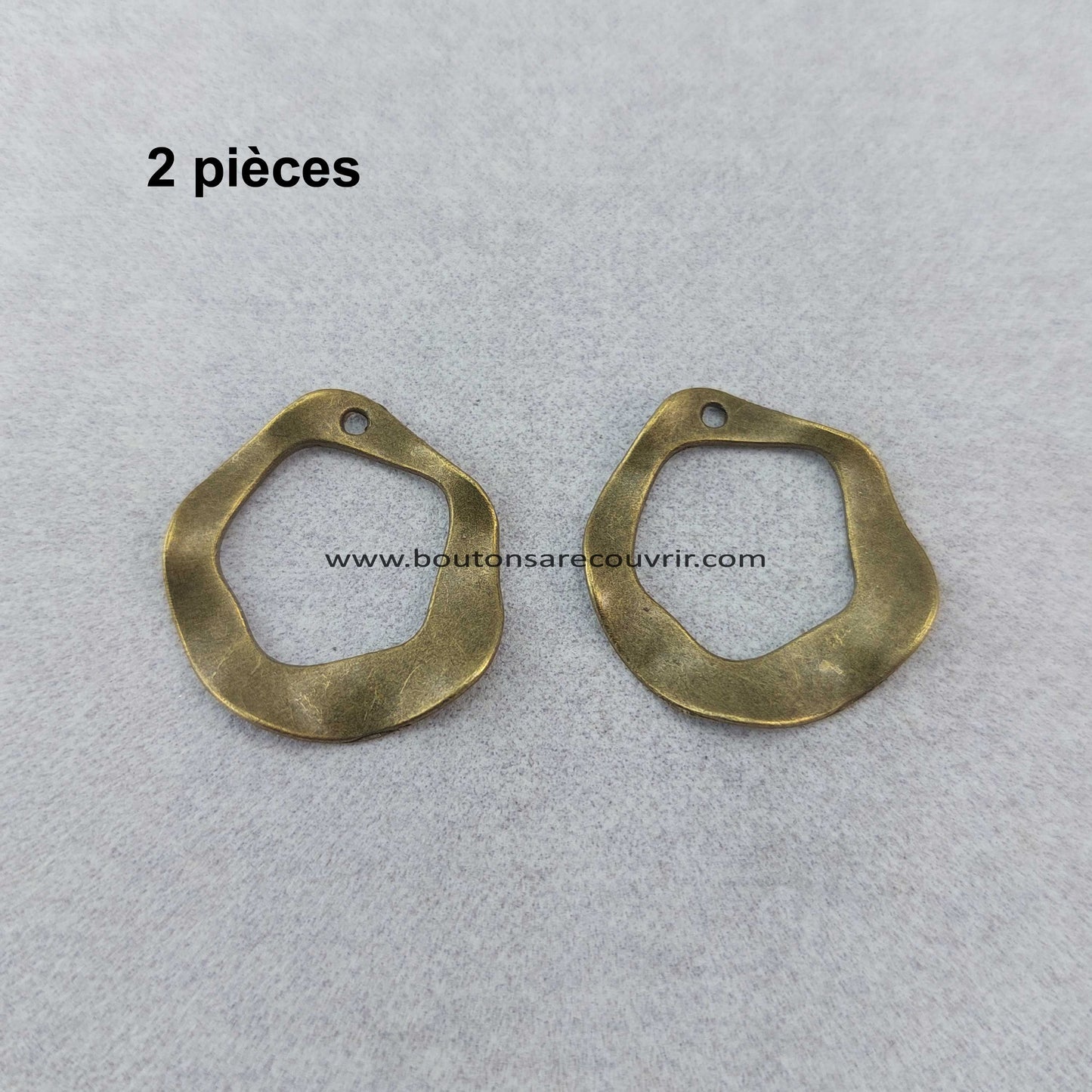 Breloque bronze antique pour créations de bijoux