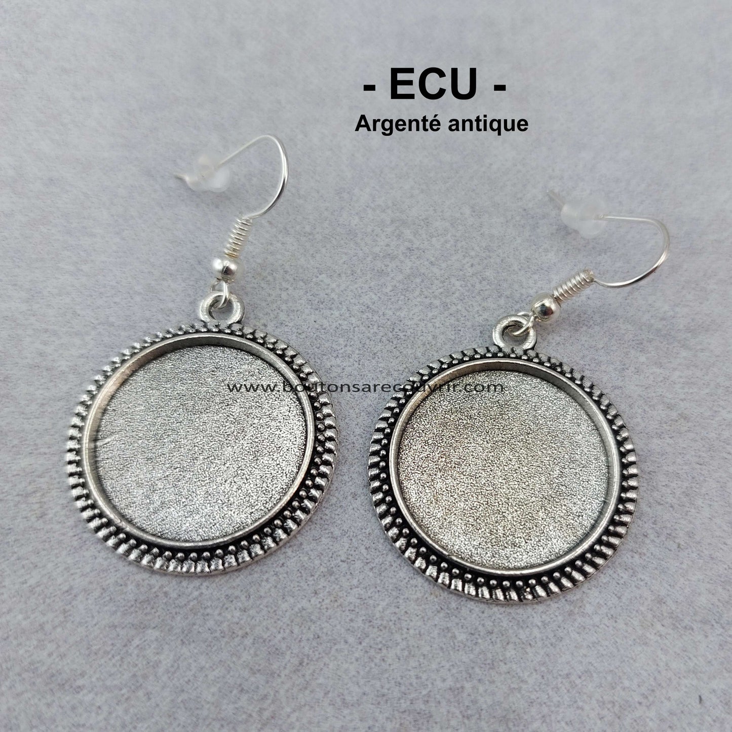 ECU argenté antique | Boucles d'oreilles à recouvrir