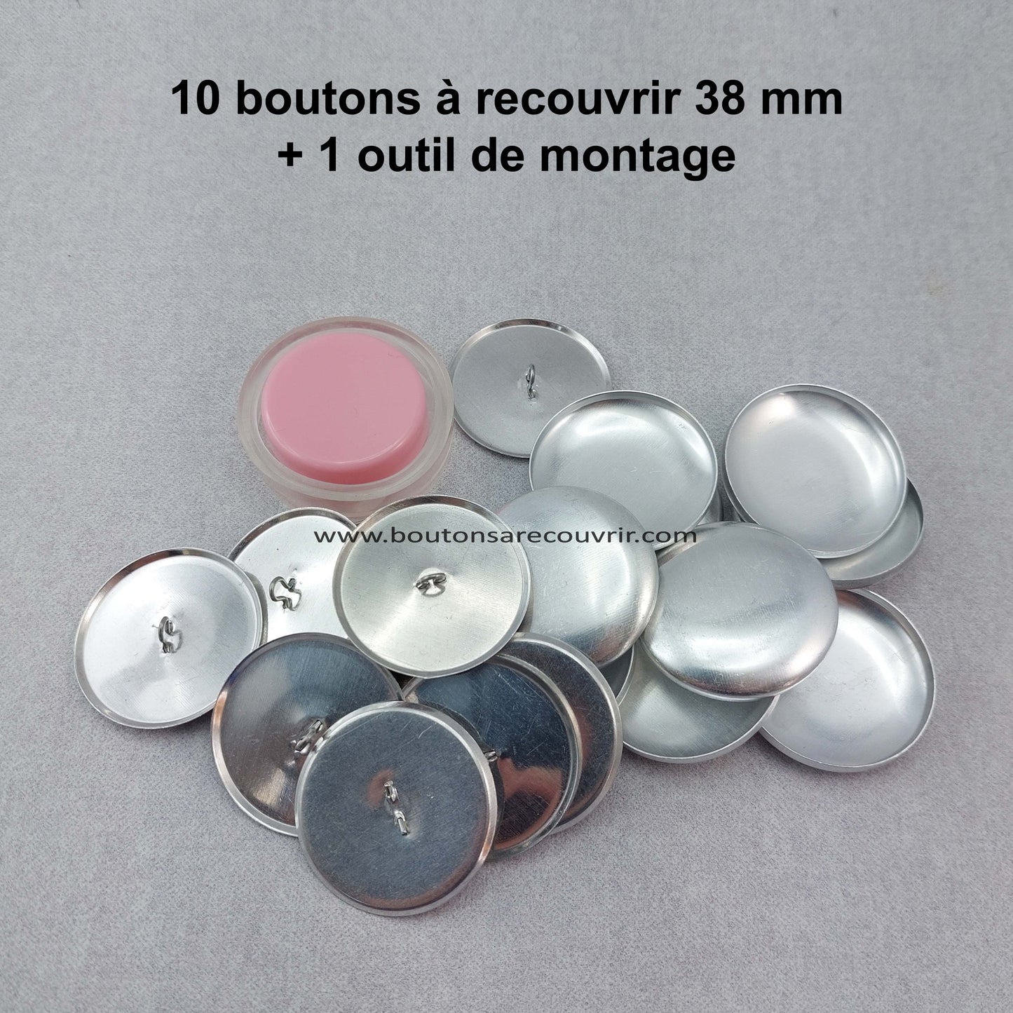 10 boutons à recouvrir 38 mm avec outil de montage